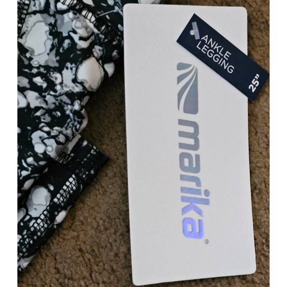 Marika Black & White Workout Leggins 25" (Medium) - Picture 7 of 8